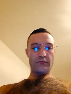 Snapshot of enricso chatting on April 2026 01:05:02 PM enricso online show from April 2026 01:05:02 PM