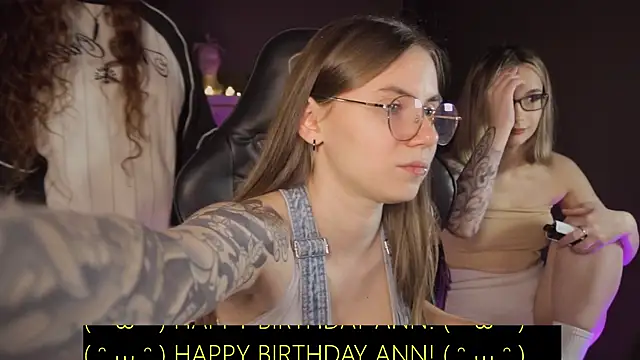  AnnaStark  online show from February 2025 08:44:01 PM