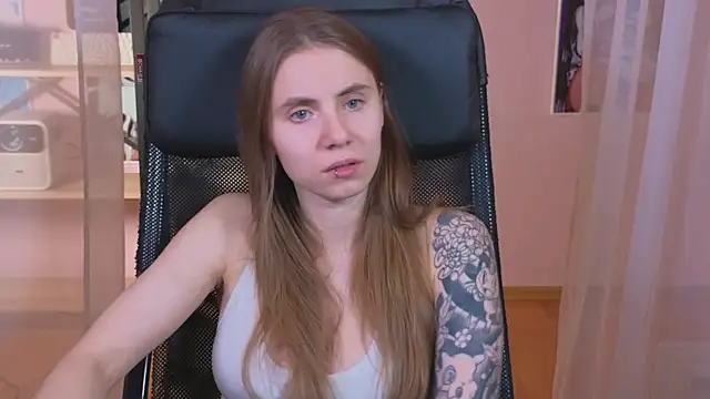  AnnaStark  online show from September 2025 07:41:01 PM