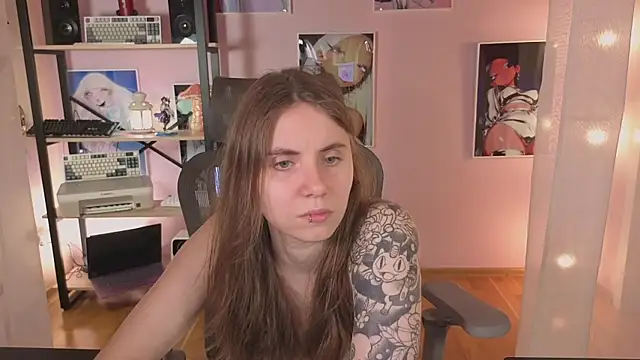 Snapshot of _AnnaStark_ chatting on July 2026 07:55:01 PM AnnaStark online show from July 2026 07:55:01 PM