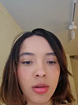 Irina Grant online show from March 2025 07:05:01 PM