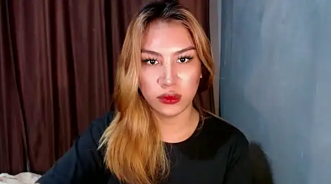 luxxy grand online show from February 2025 08:06:02 PM