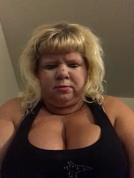 JemJensen30 online show from October 2025 07:06:01 AM