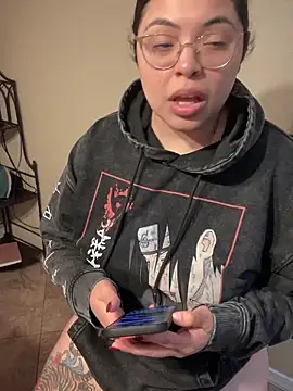 drizzypeach602 online show from February 2025 07:31:01 AM