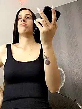 Amira Milker online show from March 2025 02:34:02 PM