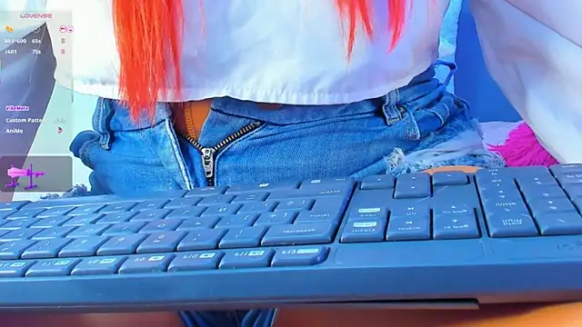 Pantyhose queen online show from March 2026 12:48:02 AM