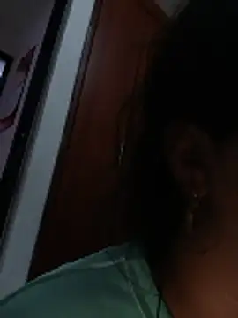 Snapshot of Van3orgasm4me chatting on January 2026 01:38:02 PM Van3orgasm4me online show from January 2026 01:38:02 PM