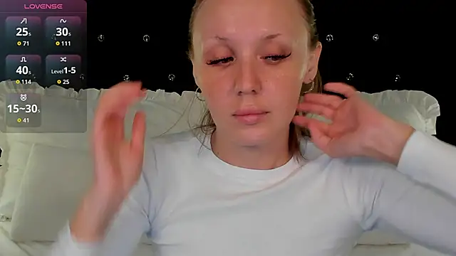 LianaFord online show from May 2026 05:05:02 AM