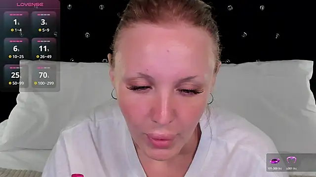 LianaFord online show from June 2026 05:53:01 AM