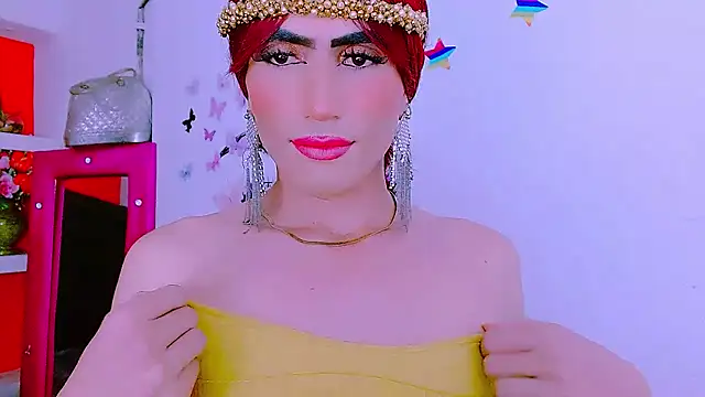 Snapshot of priscilahotker chatting on January 2025 07:41:01 AM priscilahotker online show from January 2025 07:41:01 AM