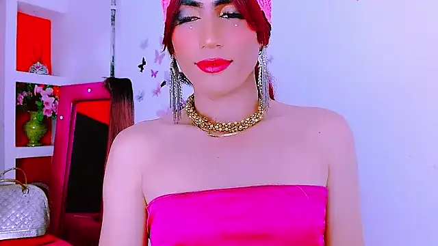 Snapshot of priscilahotker chatting on January 2025 07:00:01 AM priscilahotker online show from January 2025 07:00:01 AM