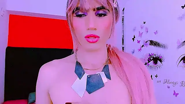 Snapshot of priscilahotker chatting on February 2025 02:06:02 AM priscilahotker online show from February 2025 02:06:02 AM