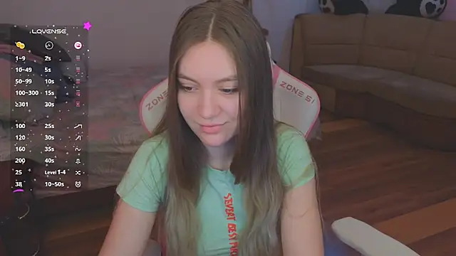 CyrilaPuff online show from January 2025 04:17:01 AM