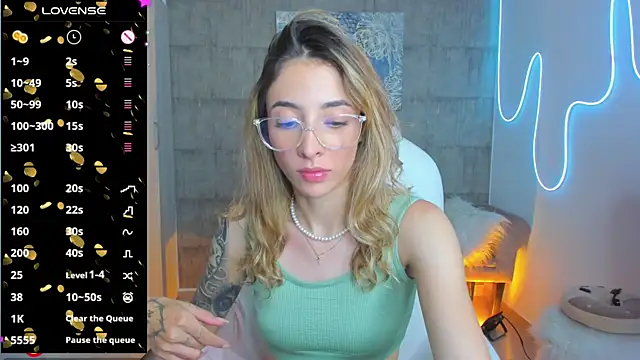 Snapshot of barbie_scoth_ chatting on January 2025 03:55:01 AM barbie scoth  online show from January 2025 03:55:01 AM
