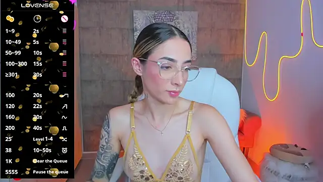 Snapshot of barbie_scoth_ chatting on January 2025 08:18:01 PM barbie scoth  online show from January 2025 08:18:01 PM