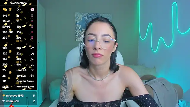 Snapshot of barbie_scoth_ chatting on September 2025 08:03:01 PM barbie scoth  online show from September 2025 08:03:01 PM