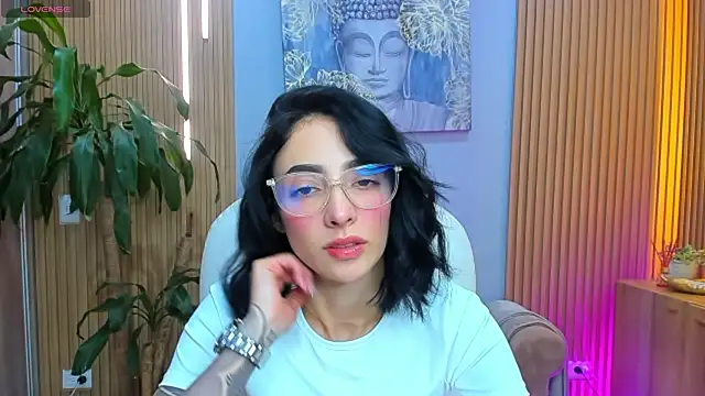 Snapshot of barbie_scoth_ chatting on May 2026 08:36:01 PM barbie scoth online show from May 2026 08:36:01 PM