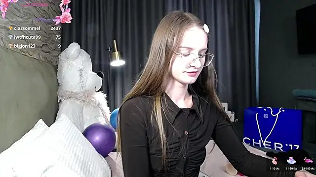 Snapshot of KateJonson chatting on July 2026 01:10:02 PM KateJonson online show from July 2026 01:10:02 PM