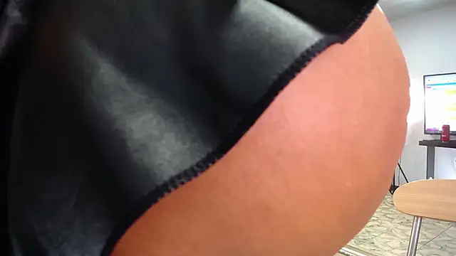 S Mia online show from January 2025 05:54:02 AM