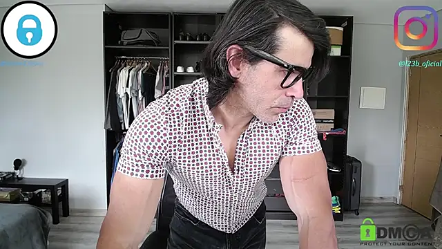 samricci21 online show from April 2026 12:50:02 PM