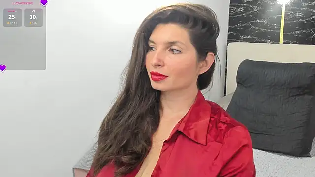 Snapshot of Azahara_Amin_ chatting on May 2026 05:08:01 PM Azahara Amin online show from May 2026 05:08:01 PM