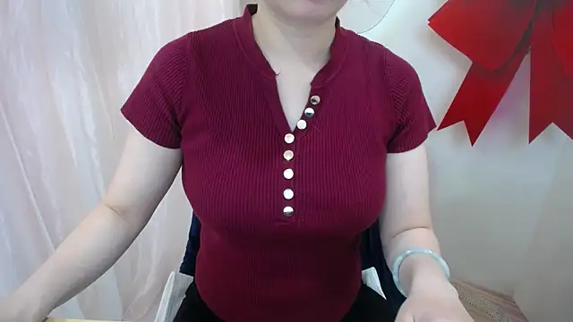 Leiershery online show from October 2025 01:06:01 AM