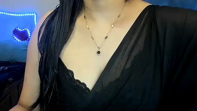 Snapshot of South_indian_tickly chatting on January 2025 05:19:01 PM South indian tickly online show from January 2025 05:19:01 PM