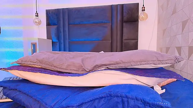 arletmss online show from January 2025 06:02:01 PM