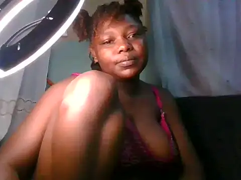 Snapshot of freaky-hotgal001 chatting on July 2026 09:31:02 PM freaky-hotgal001 online show from July 2026 09:31:02 PM