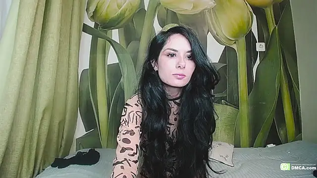 Snapshot of The_Blacksphinxxx chatting on January 2025 01:55:02 PM The Blacksphinxxx online show from January 2025 01:55:02 PM