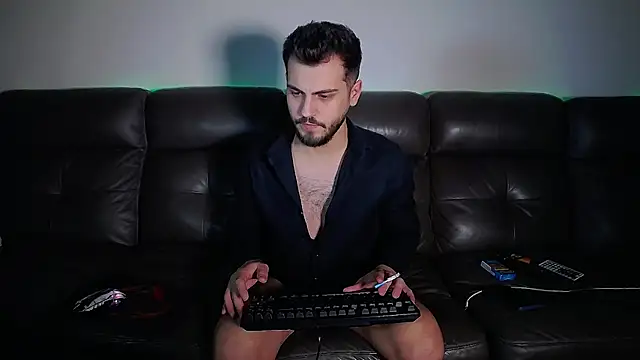 Snapshot of CrazyDom1 chatting on February 2026 06:17:02 PM CrazyDom1 online show from February 2026 06:17:02 PM