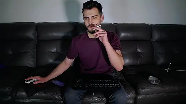 Snapshot of CrazyDom1 chatting on February 2026 01:12:02 PM CrazyDom1 online show from February 2026 01:12:02 PM