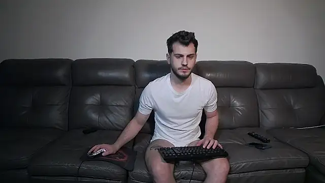 CrazyDom1 online show from March 2026 08:46:02 PM