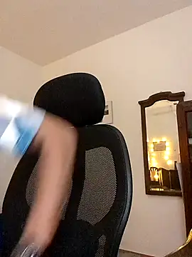  IRRESISTIBLE  online show from February 2025 05:53:01 PM