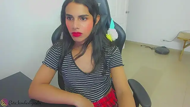 Kim Wexler online show from February 2025 04:37:02 AM