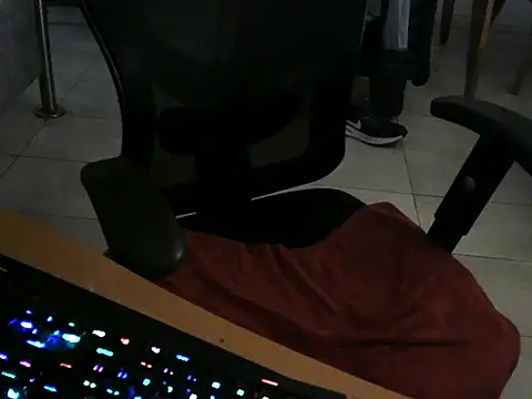 Snapshot of charly2994 chatting on March 2026 03:43:01 AM charly2994 online show from March 2026 03:43:01 AM