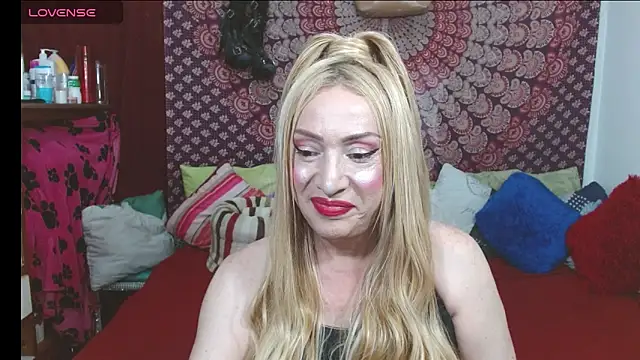 elena evans online show from March 2026 07:10:02 PM