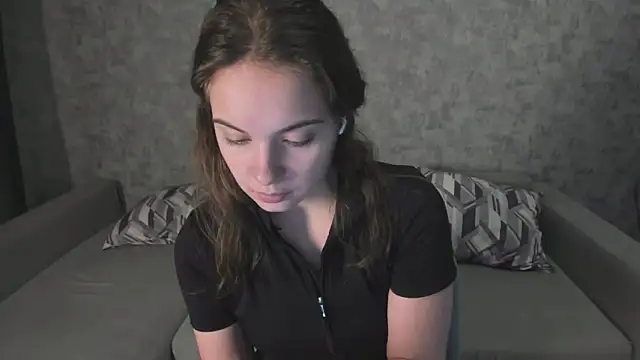 KristinaLoison online show from February 2026 02:11:02 PM