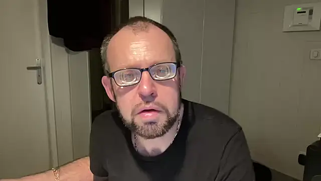 FABIOGLASSES online show from March 2026 08:49:03 PM