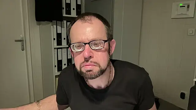 FABIOGLASSES online show from April 2026 10:29:02 PM