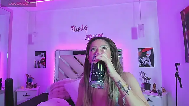 Karly moon online show from November 2025 11:38:02 PM