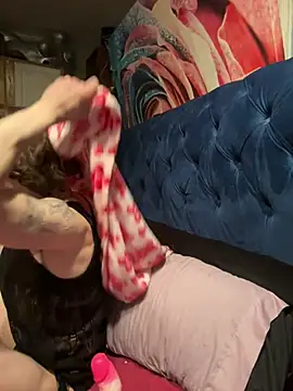 Snapshot of AshtonChicken chatting on February 2026 07:27:01 AM AshtonChicken online show from February 2026 07:27:01 AM