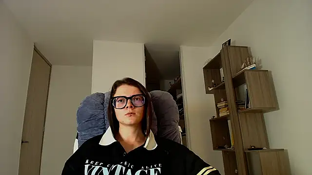 Arya starrk online show from November 2025 01:55:02 PM