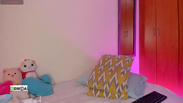 olivia  s online show from January 2025 02:25:01 AM