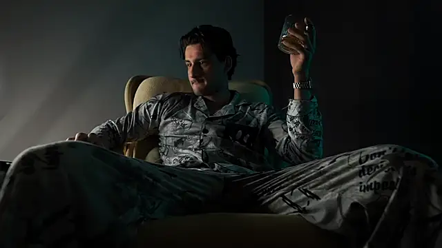 Keen   Luckystrike online show from February 2025 06:59:01 PM