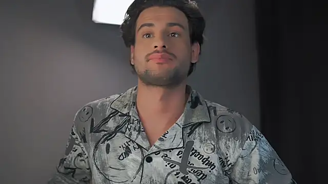 Keen   Luckystrike online show from February 2025 08:42:02 PM