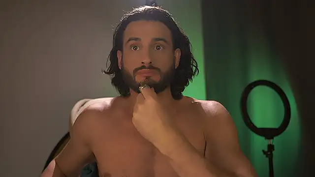 Keen   Luckystrike online show from October 2025 03:54:01 PM