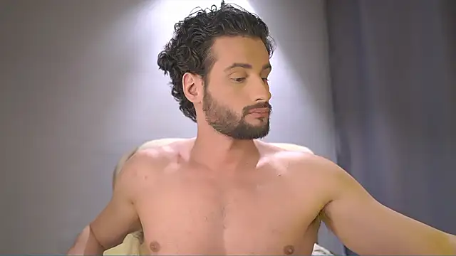 Keen   Luckystrike online show from February 2026 03:30:02 PM