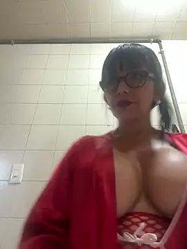 Snapshot of kelly_dirty_ chatting on February 2025 11:44:02 PM kelly dirty online show from February 2025 11:44:02 PM