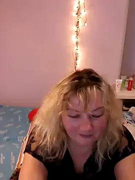 Lusi-777 online show from February 2025 05:04:01 PM